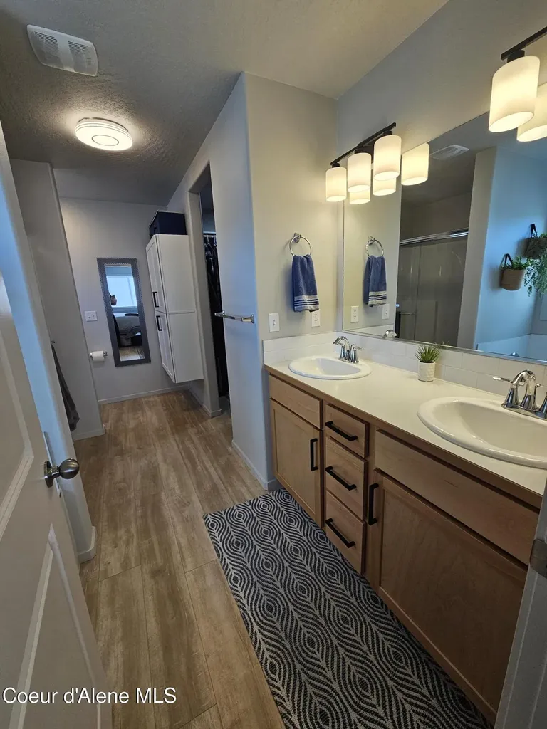 10138 N Belgrave Loop Hayden ID 83835