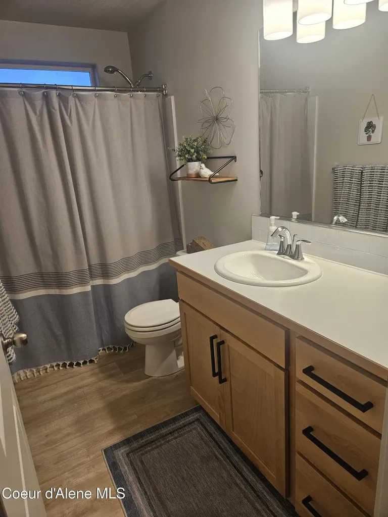 10138 N Belgrave Loop Hayden ID 83835