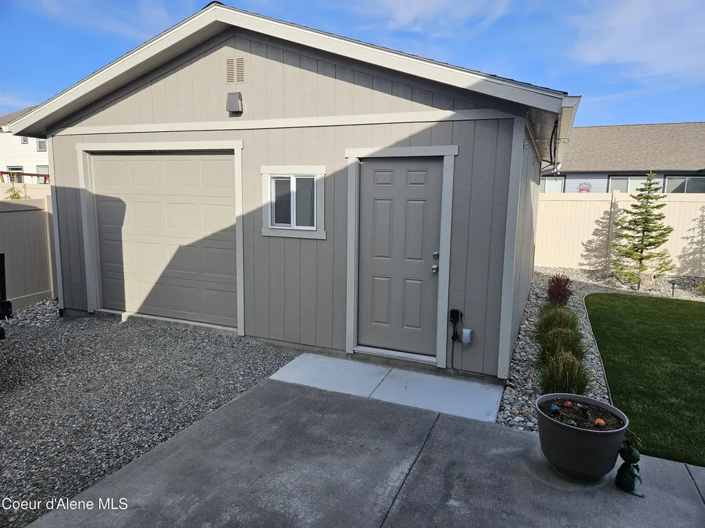 10138 N Belgrave Loop Hayden ID 83835