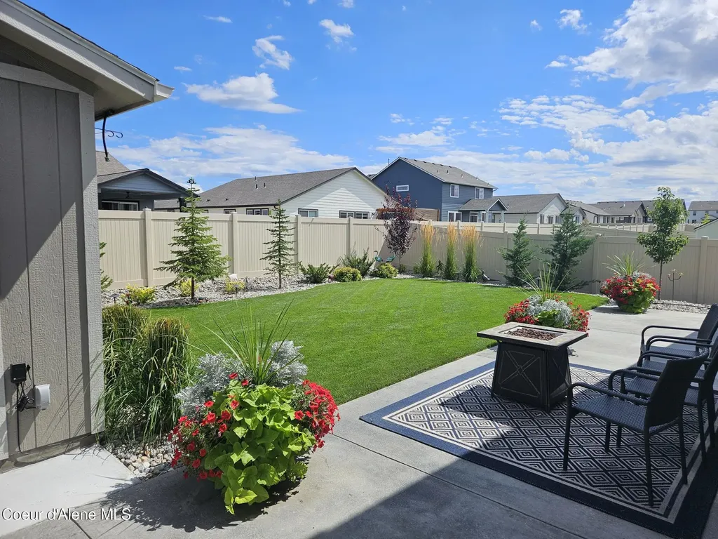 10138 N Belgrave Loop Hayden ID 83835