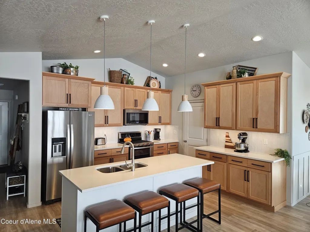 10138 N Belgrave Loop Hayden ID 83835