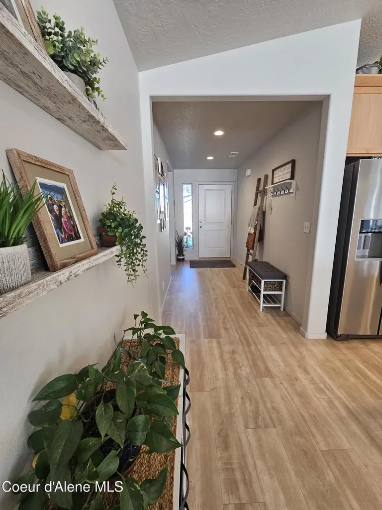 10138 N Belgrave Loop Hayden ID 83835