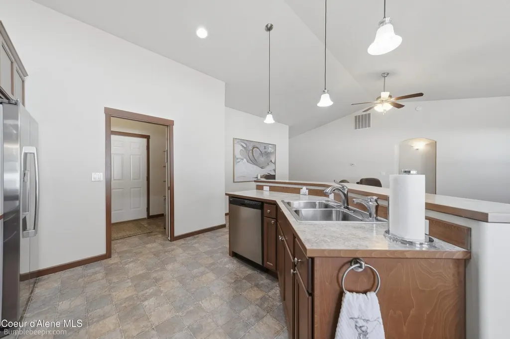 8337 N Boysenberry Loop Hayden ID 83835