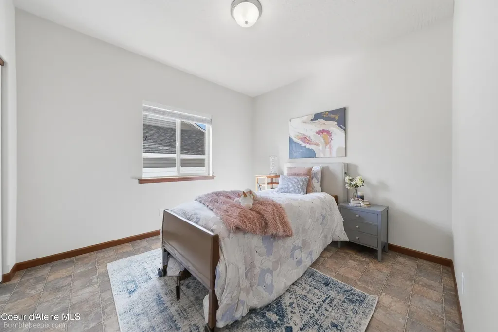 8337 N Boysenberry Loop Hayden ID 83835