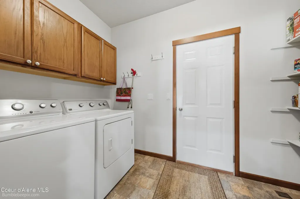 8337 N Boysenberry Loop Hayden ID 83835