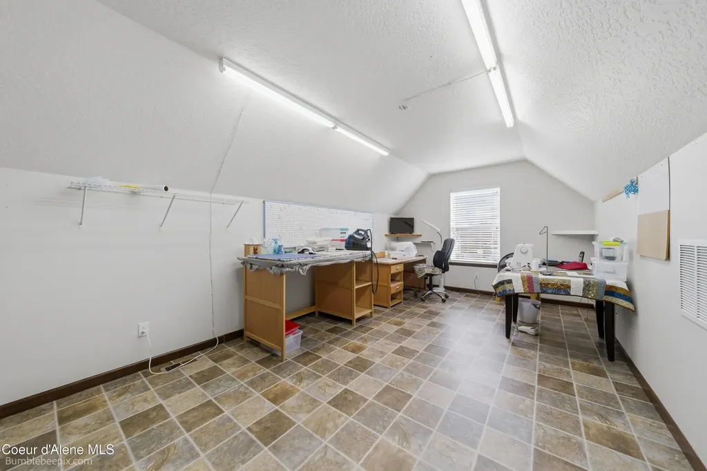 8337 N Boysenberry Loop Hayden ID 83835