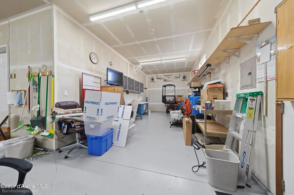 8337 N Boysenberry Loop Hayden ID 83835