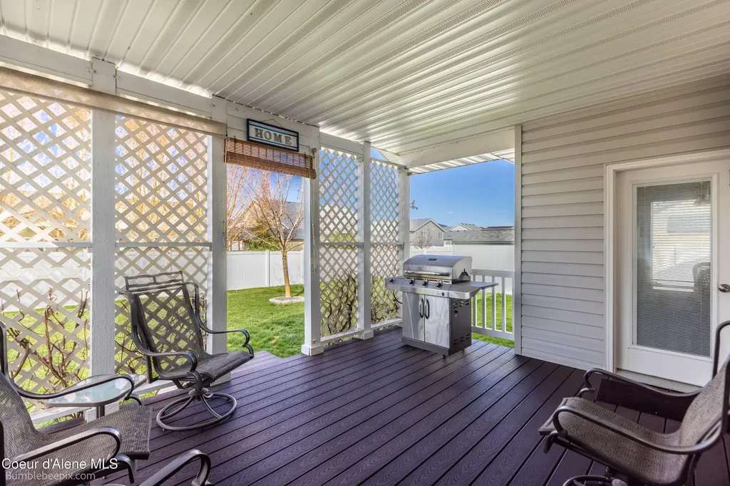 8337 N Boysenberry Loop Hayden ID 83835
