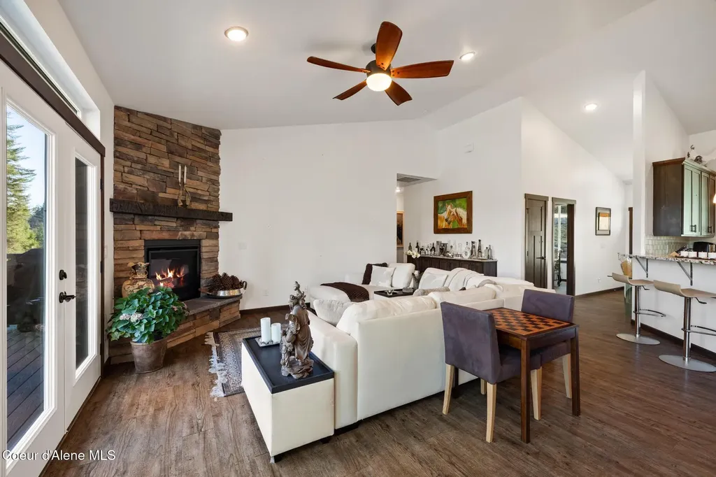 37511 E Hayden Lake Road Hayden ID 83835