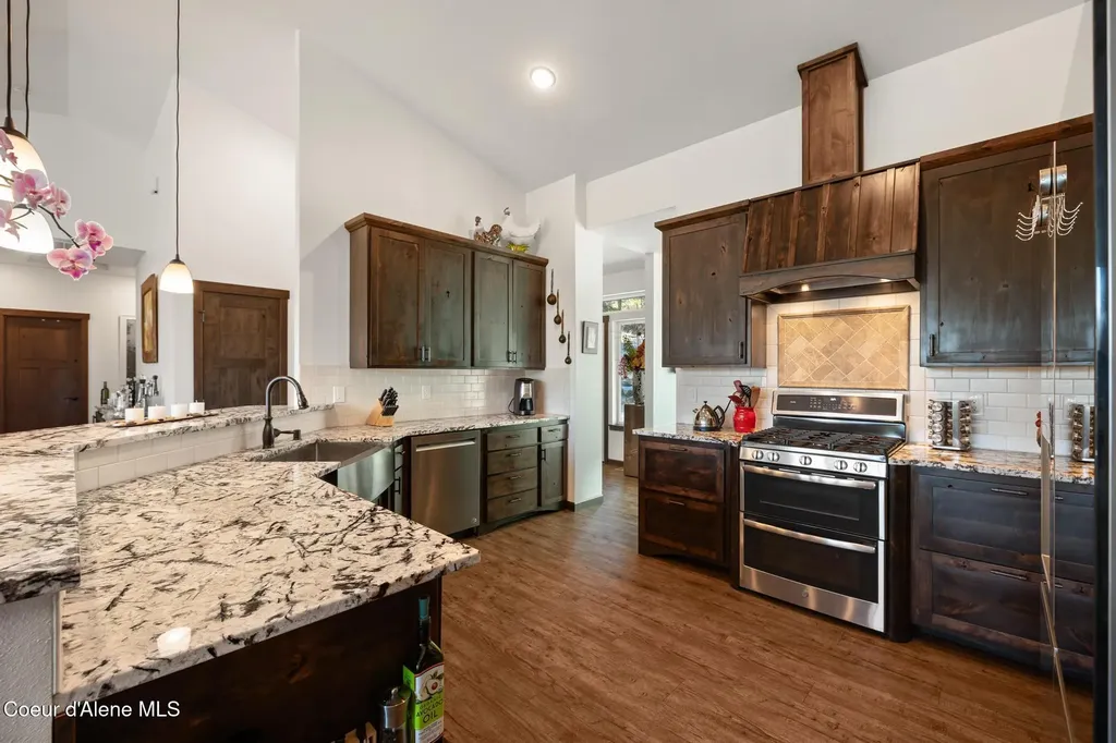 37511 E Hayden Lake Road Hayden ID 83835