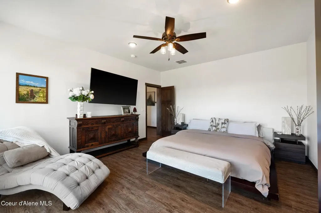 37511 E Hayden Lake Road Hayden ID 83835