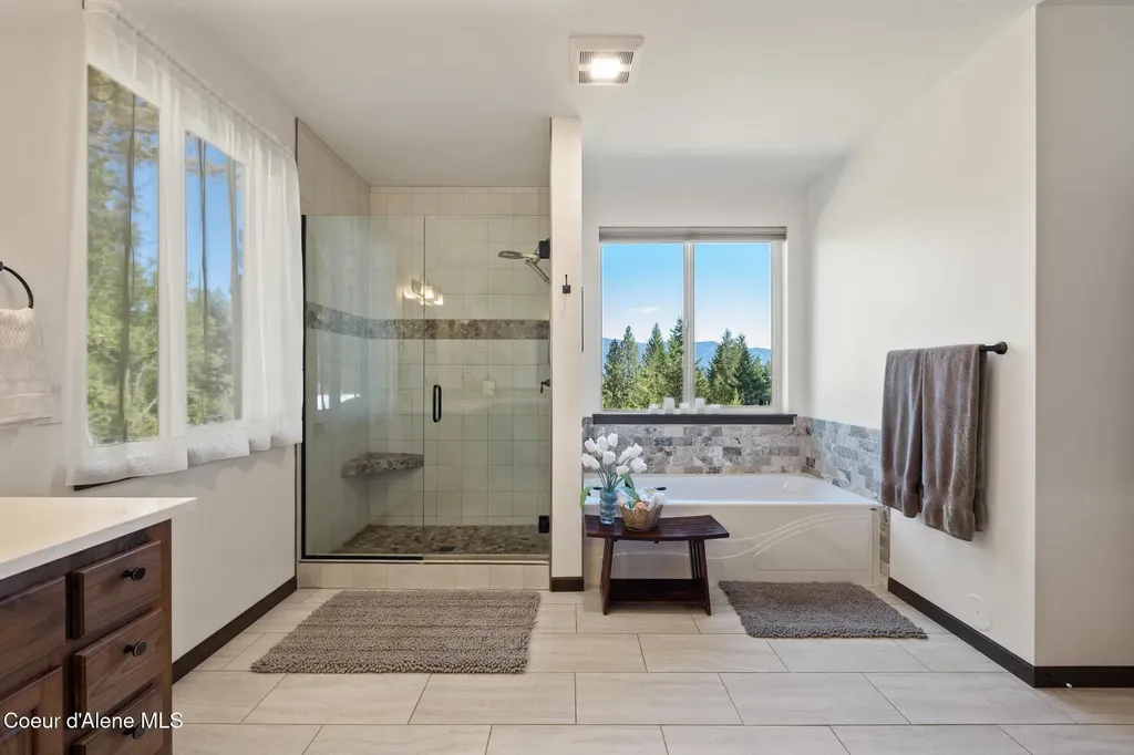 37511 E Hayden Lake Road Hayden ID 83835
