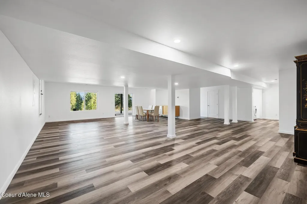 37511 E Hayden Lake Road Hayden ID 83835