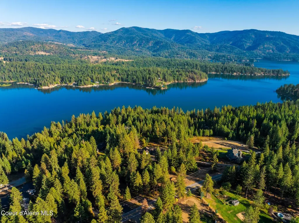 37511 E Hayden Lake Road Hayden ID 83835