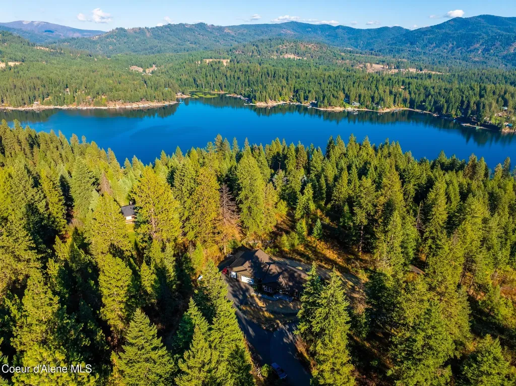 37511 E Hayden Lake Road Hayden ID 83835
