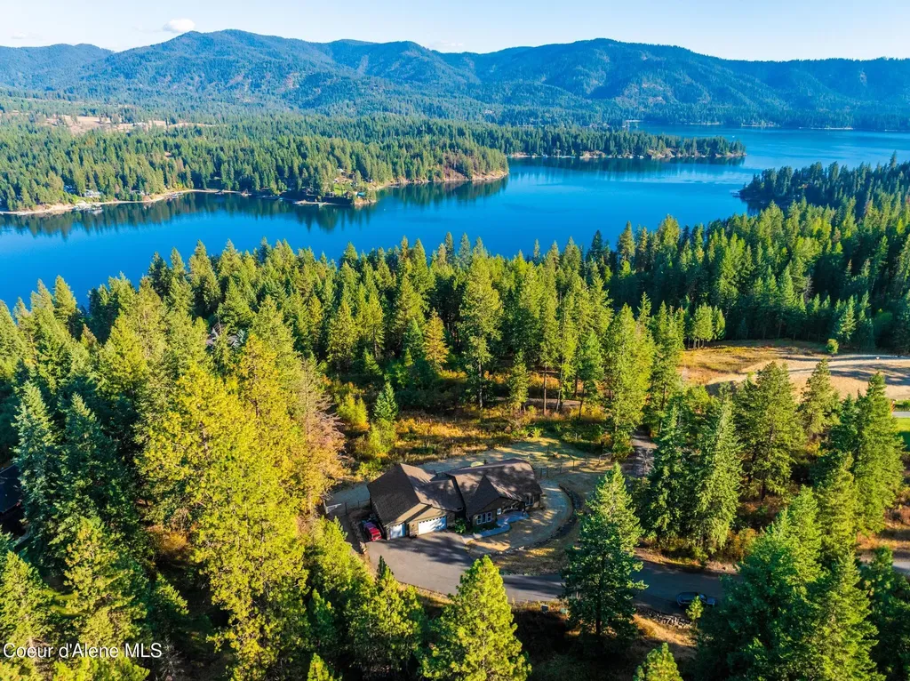 37511 E Hayden Lake Road Hayden ID 83835