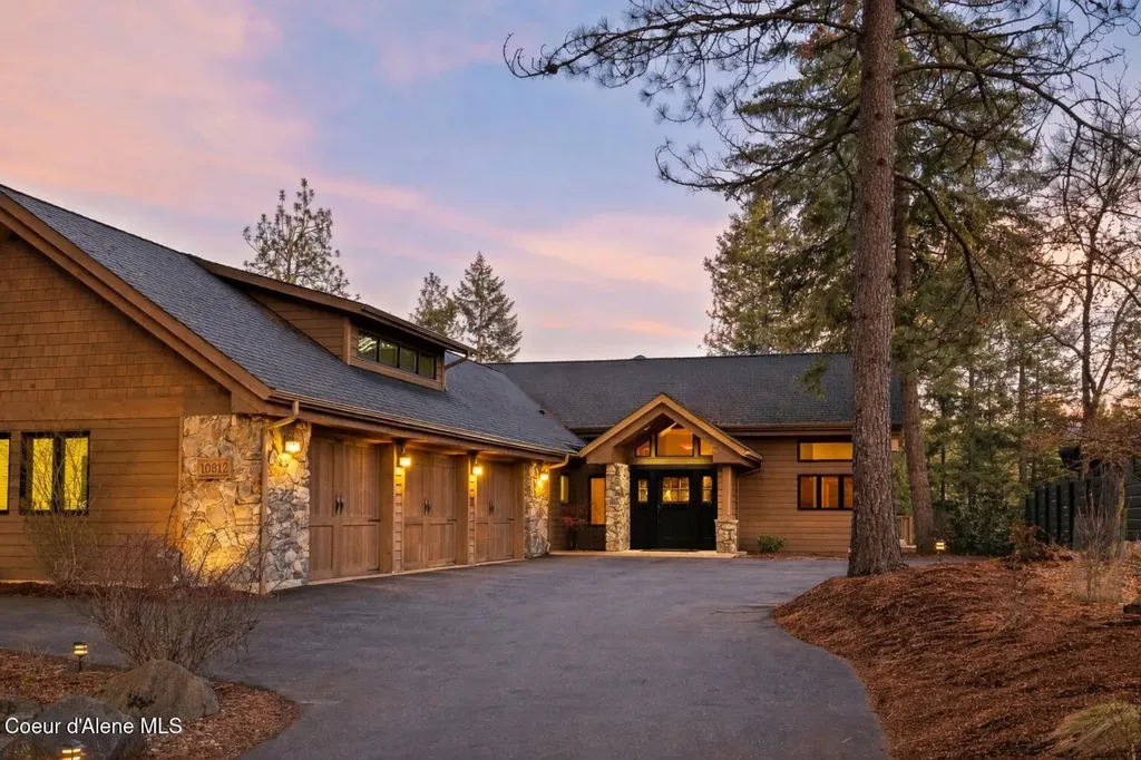 10812 N Lakeview Drive Hayden Lake ID 83835