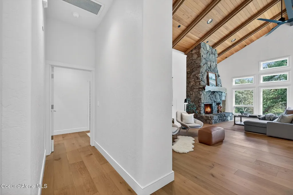 10812 N Lakeview Drive Hayden Lake ID 83835