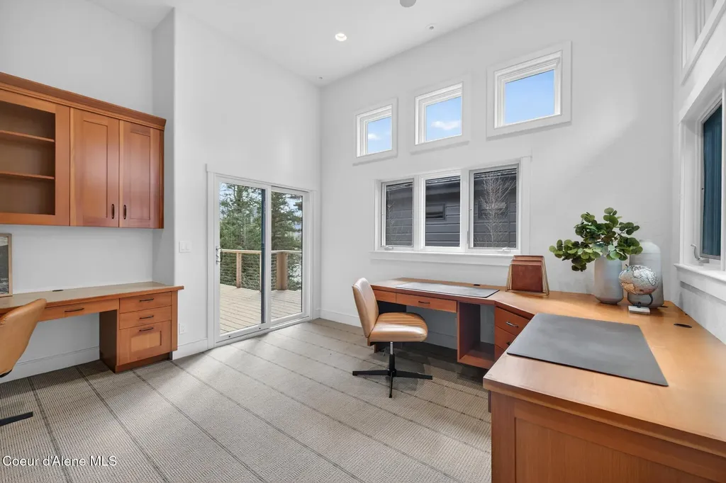 10812 N Lakeview Drive Hayden Lake ID 83835