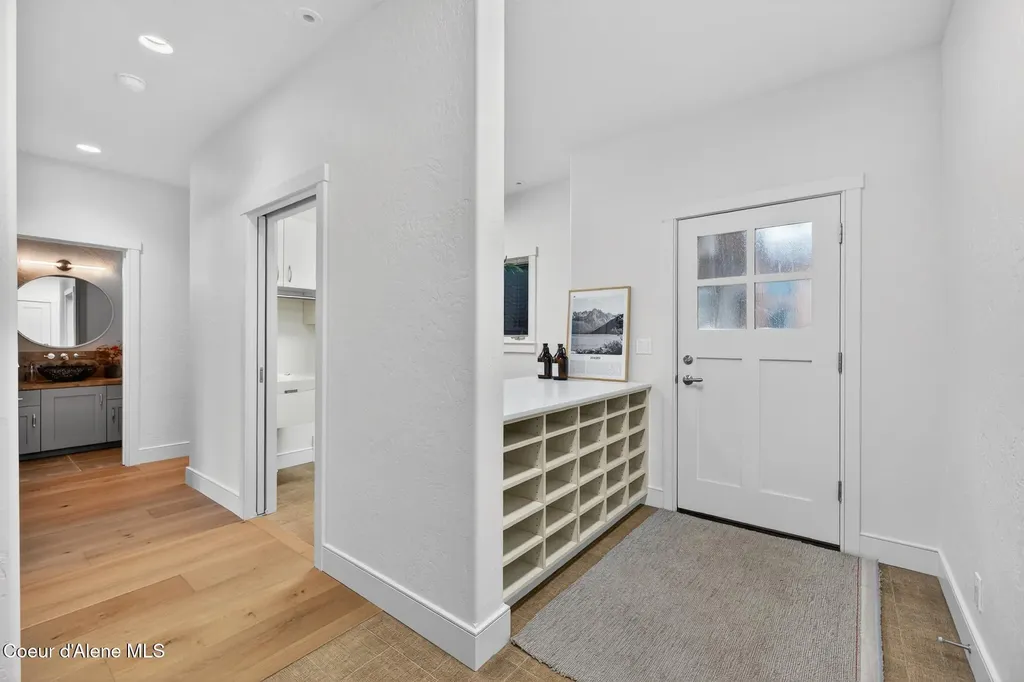 10812 N Lakeview Drive Hayden Lake ID 83835