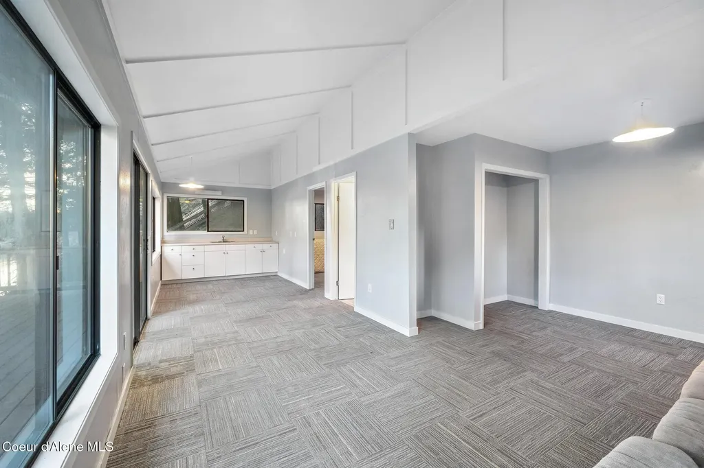 10812 N Lakeview Drive Hayden Lake ID 83835