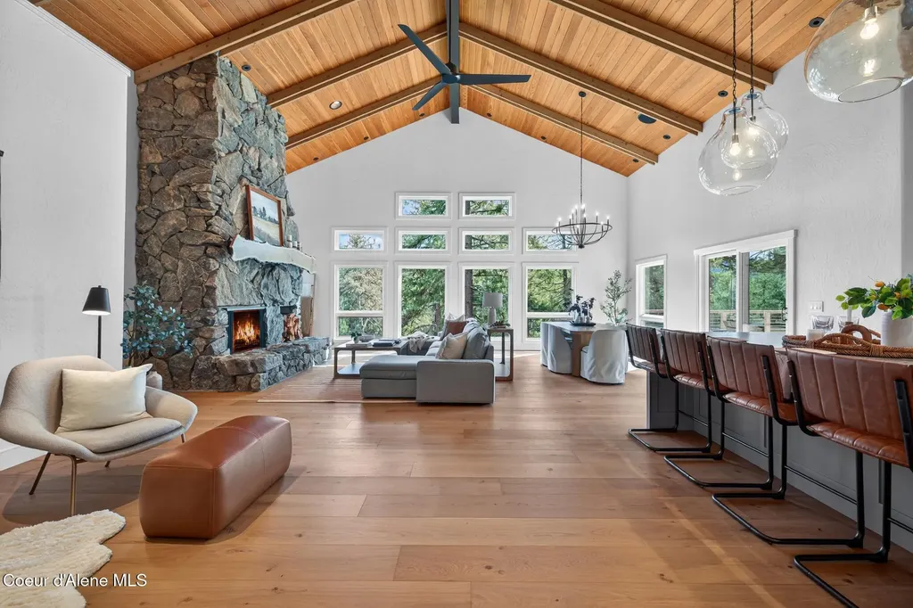 10812 N Lakeview Drive Hayden Lake ID 83835