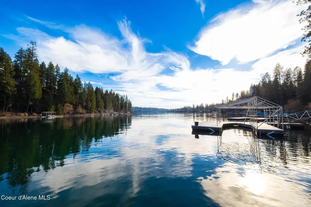 10812 N Lakeview Drive Hayden Lake ID 83835