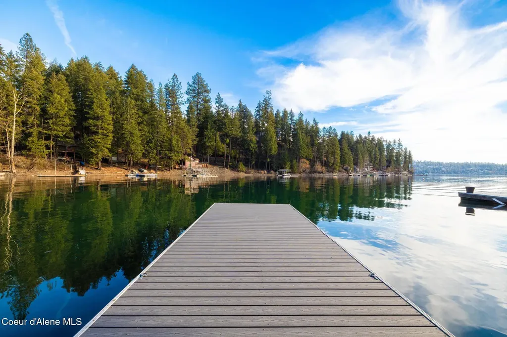 10812 N Lakeview Drive Hayden Lake ID 83835