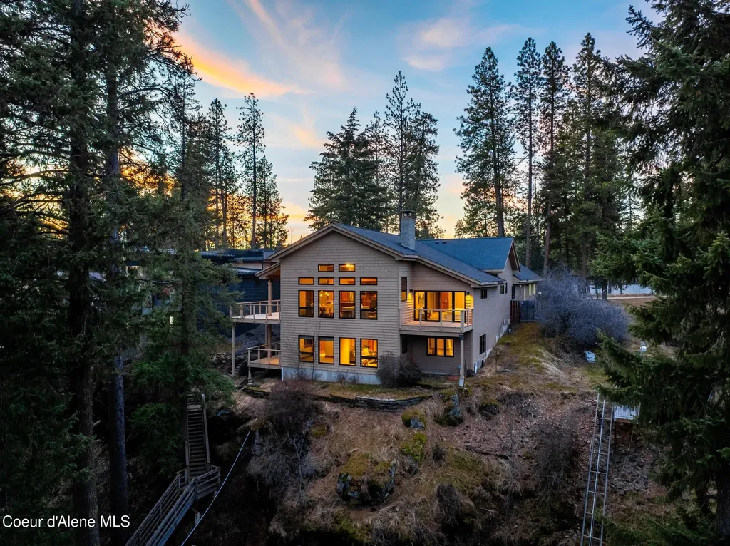 10812 N Lakeview Drive Hayden Lake ID 83835