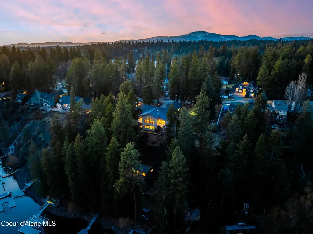 10812 N Lakeview Drive Hayden Lake ID 83835