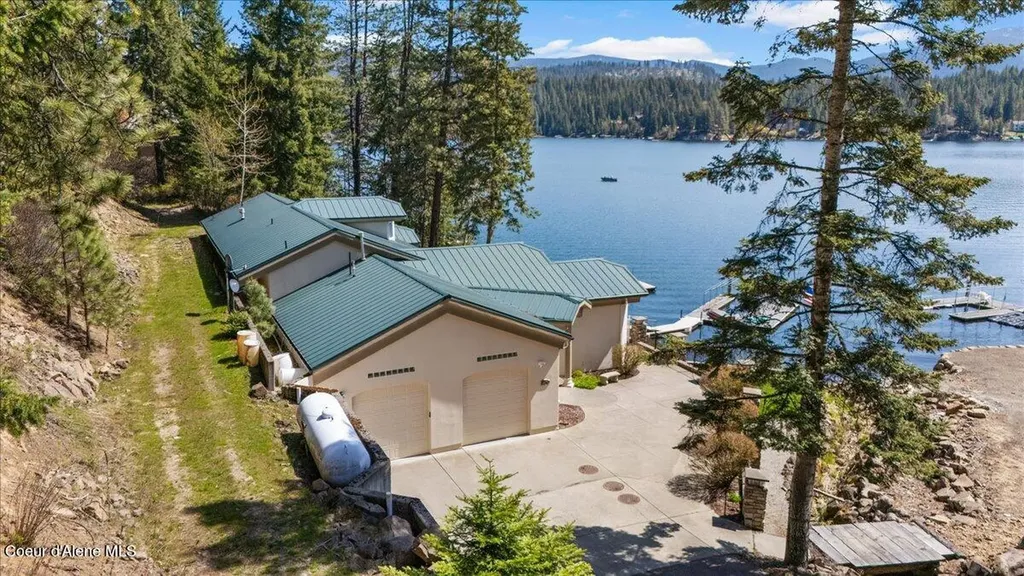 14074 N Peony Court Hayden ID 83835