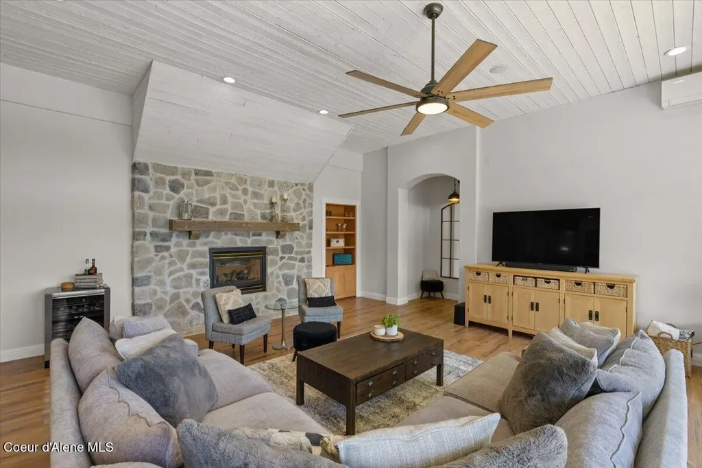 14074 N Peony Court Hayden ID 83835
