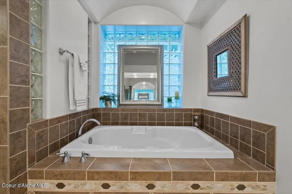 14074 N Peony Court Hayden ID 83835