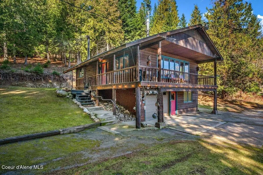 20355 Highway 2 Sandpoint ID 83864