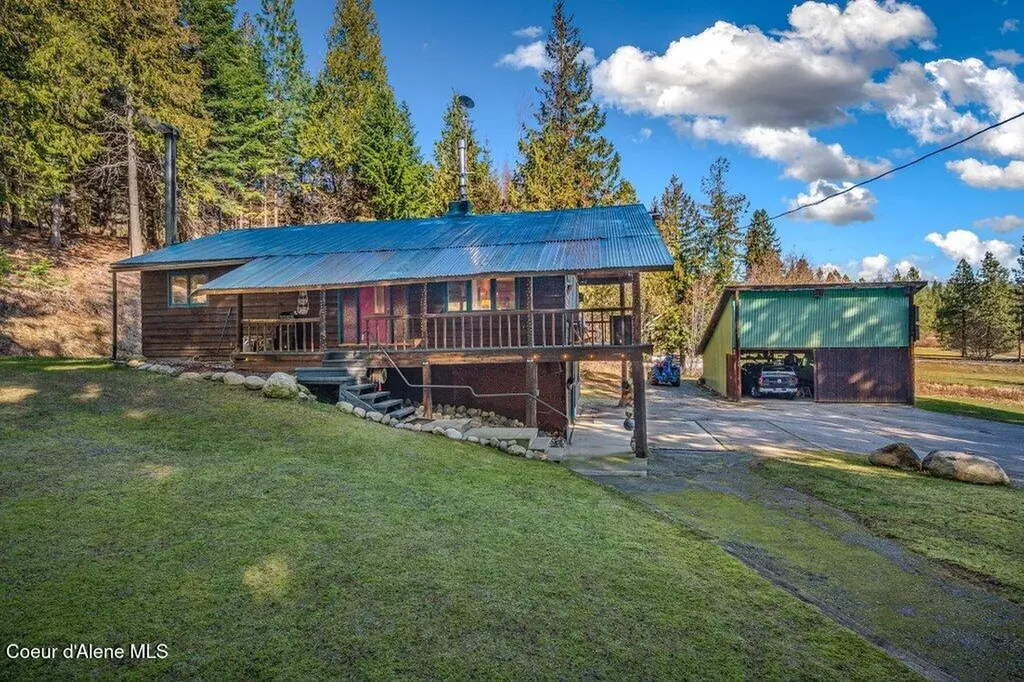 20355 Highway 2 Sandpoint ID 83864