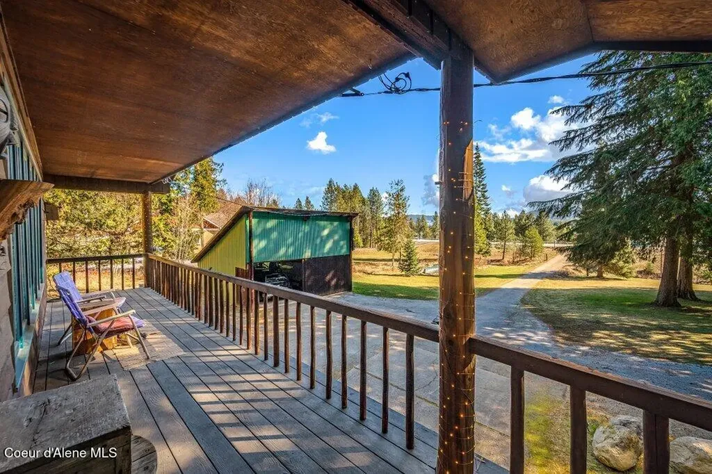 20355 Highway 2 Sandpoint ID 83864