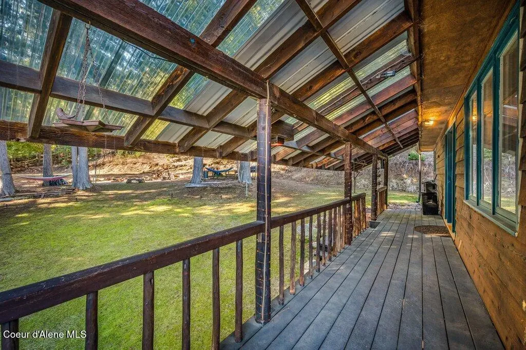 20355 Highway 2 Sandpoint ID 83864