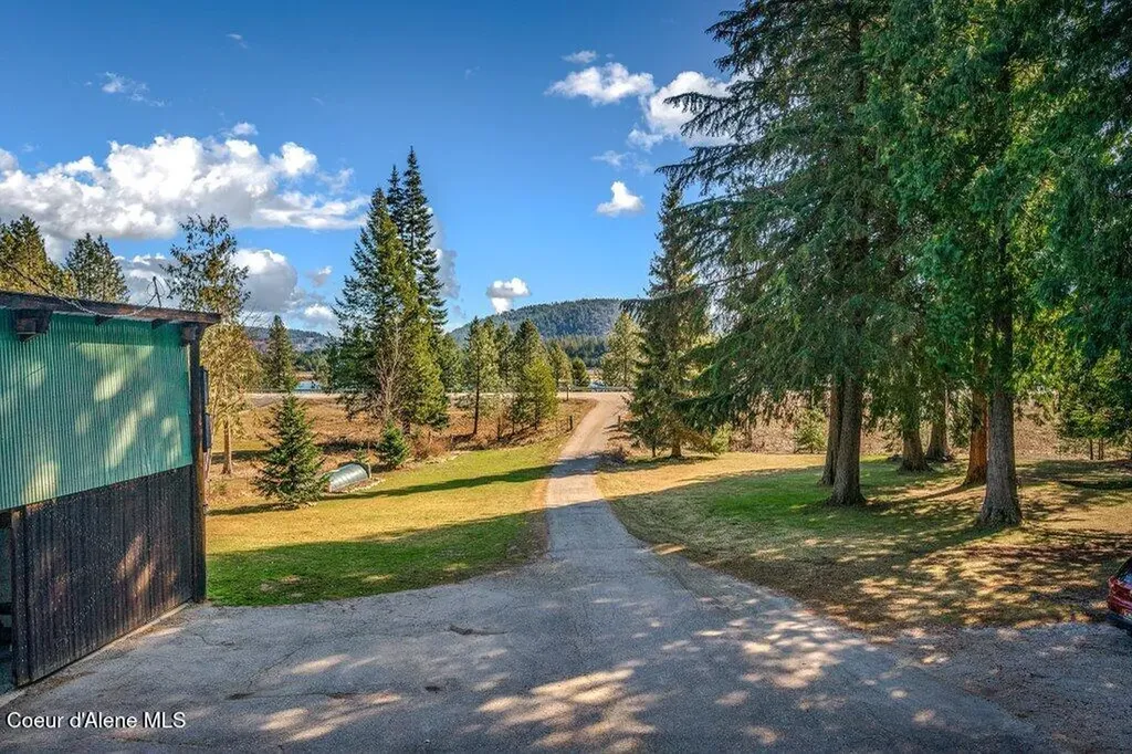 20355 Highway 2 Sandpoint ID 83864