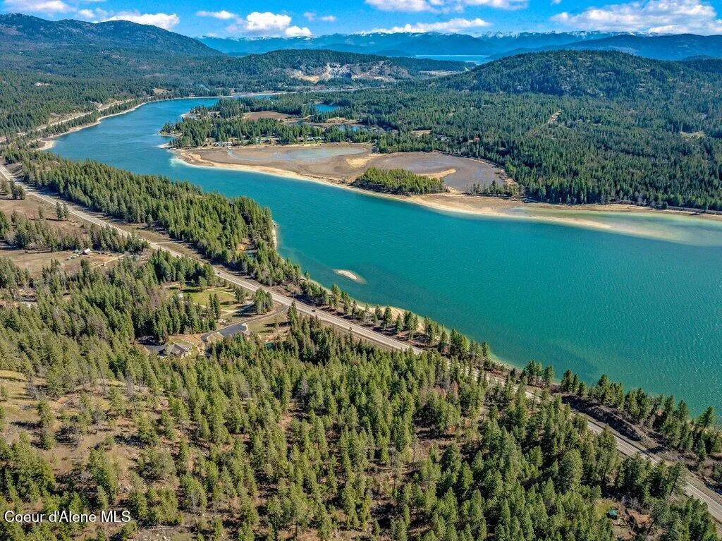 20355 Highway 2 Sandpoint ID 83864