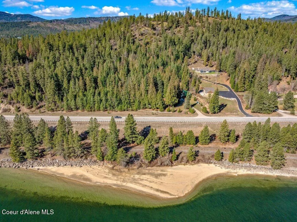 20355 Highway 2 Sandpoint ID 83864