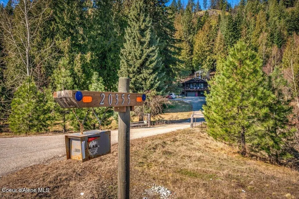 20355 Highway 2 Sandpoint ID 83864