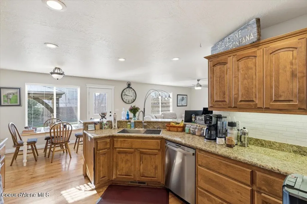 2472 W Warwick Court Hayden ID 83835