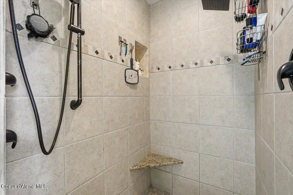 2472 W Warwick Court Hayden ID 83835