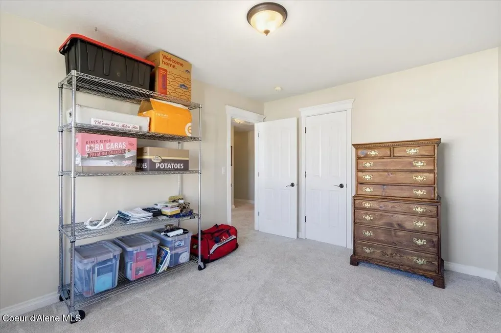 2472 W Warwick Court Hayden ID 83835