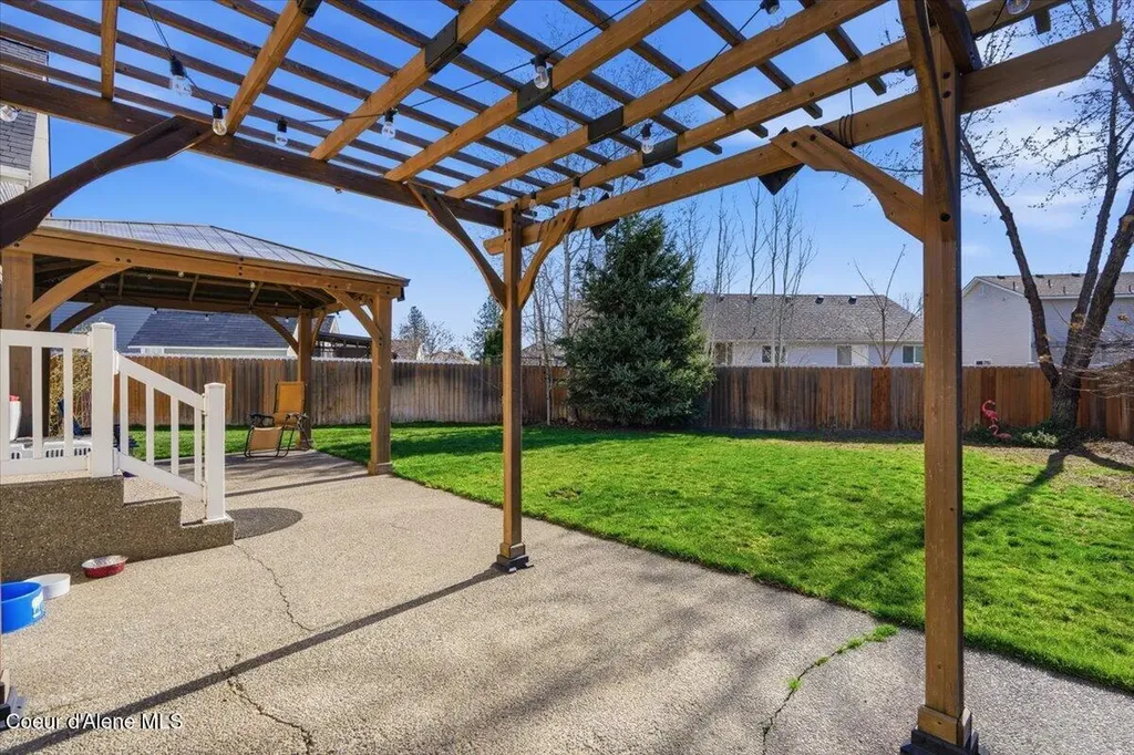 2472 W Warwick Court Hayden ID 83835