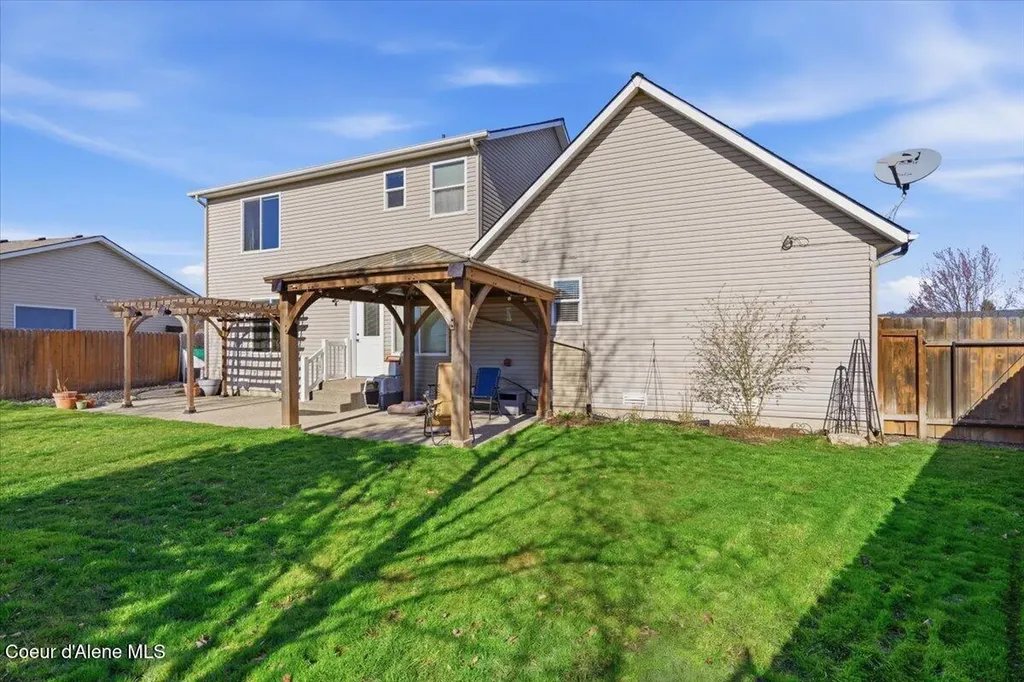 2472 W Warwick Court Hayden ID 83835