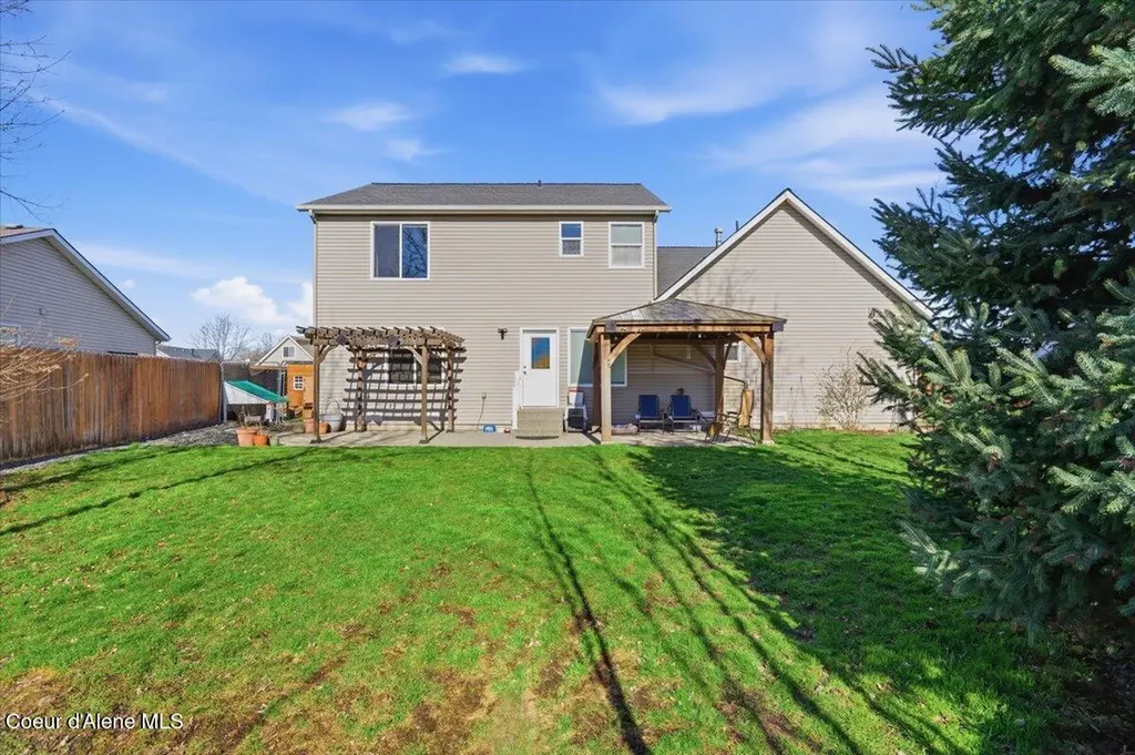 2472 W Warwick Court Hayden ID 83835