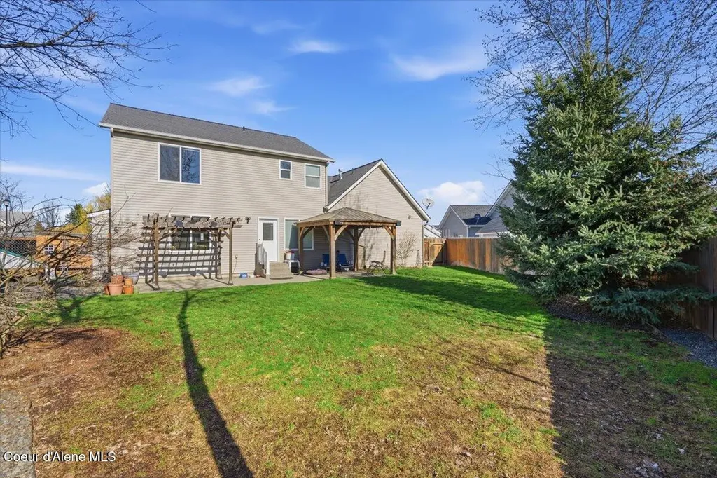 2472 W Warwick Court Hayden ID 83835