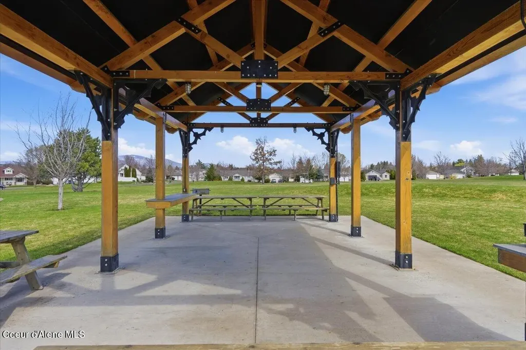 2472 W Warwick Court Hayden ID 83835