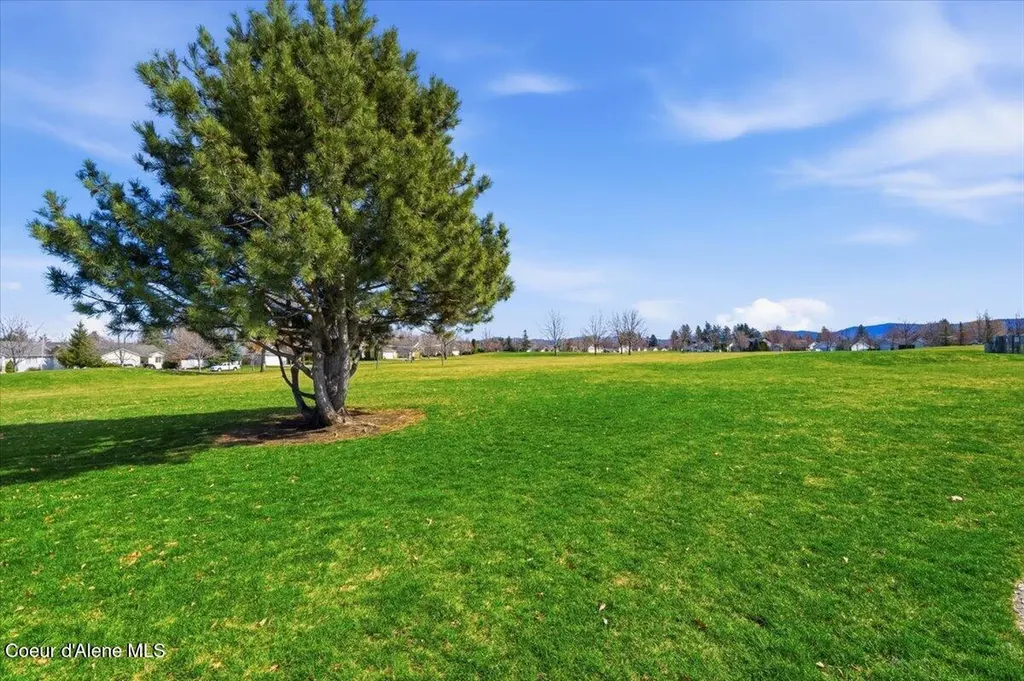 2472 W Warwick Court Hayden ID 83835